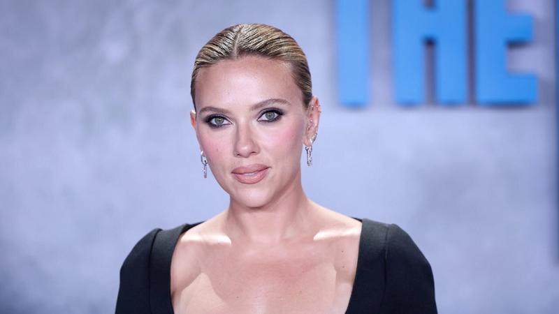 Скарлетт Йоханссон присматривается к сиквелу «Бэтмена»