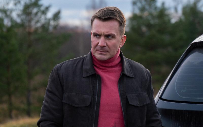 Профессор, любящий муж и изменщик: 10 фильмов и сериалов с Антоном Васильевым