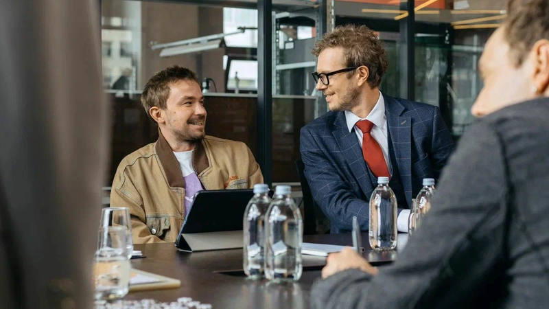 В отечественный прокат вышел фильм «Комментируй это» с Александром Петровым и Тихоном Жизневским