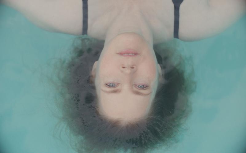 «У моря» с Эми Адамс: Место, где разбиваются и воскресают надежды