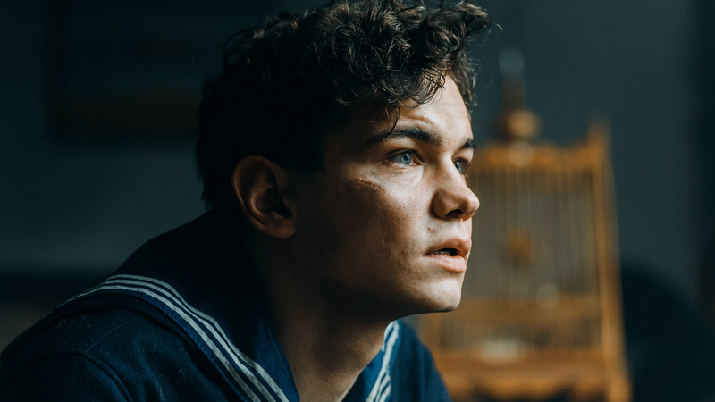 В отечественный прокат вышел фильм «Красавица» с Юлией Пересильд и Славой Копейкиным