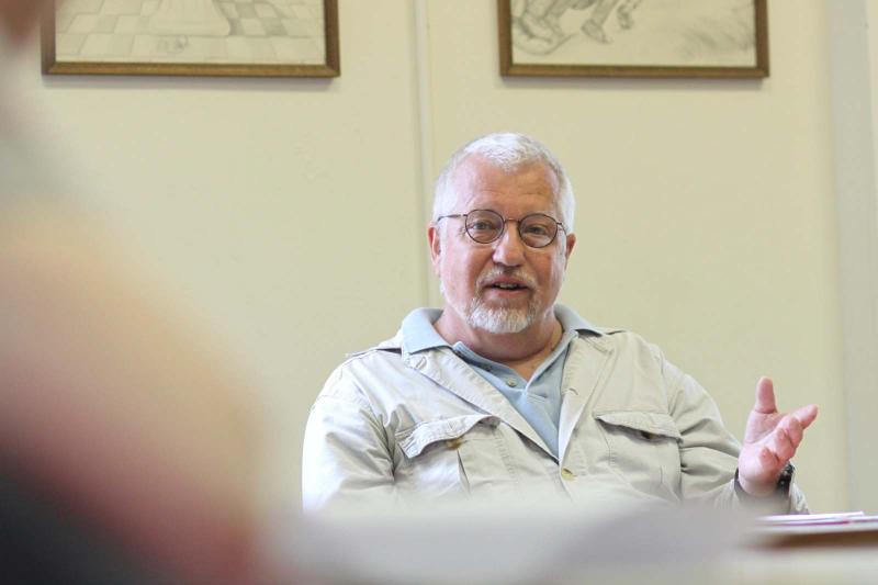 Умер писатель Дэн Симмонс