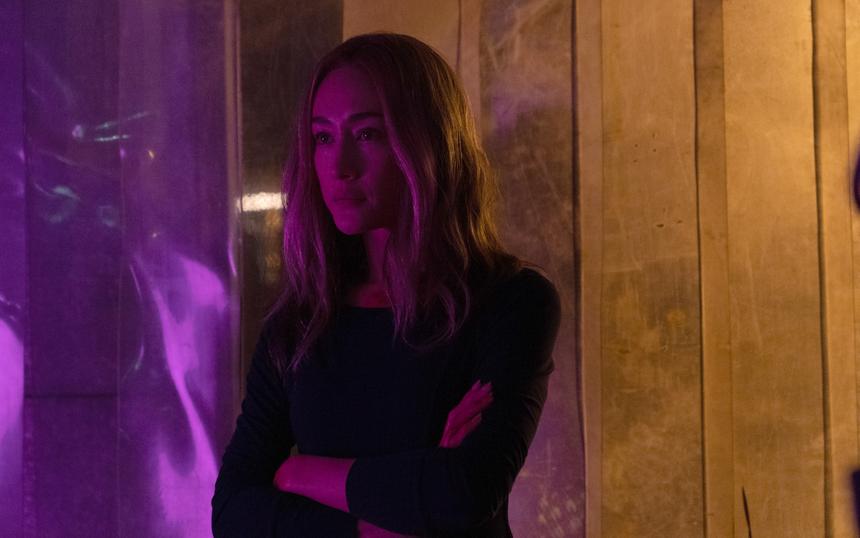 Дайджест новинок недели: Девяностые в Италии, тайны Петербурга и легенды Алжира