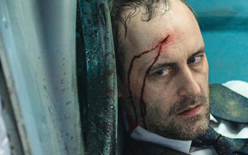 Дайджест новинок недели: Девяностые в Италии, тайны Петербурга и легенды Алжира