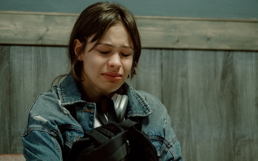 Кадр из сериала «Плакса»