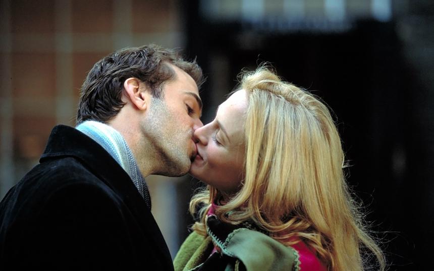 Топ фильмов, сюжет которых схож с «50 оттенками серого»