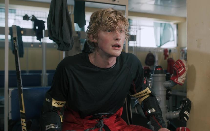 Дайджест новинок недели: Корейские оборотни в погонах и российские искатели любви