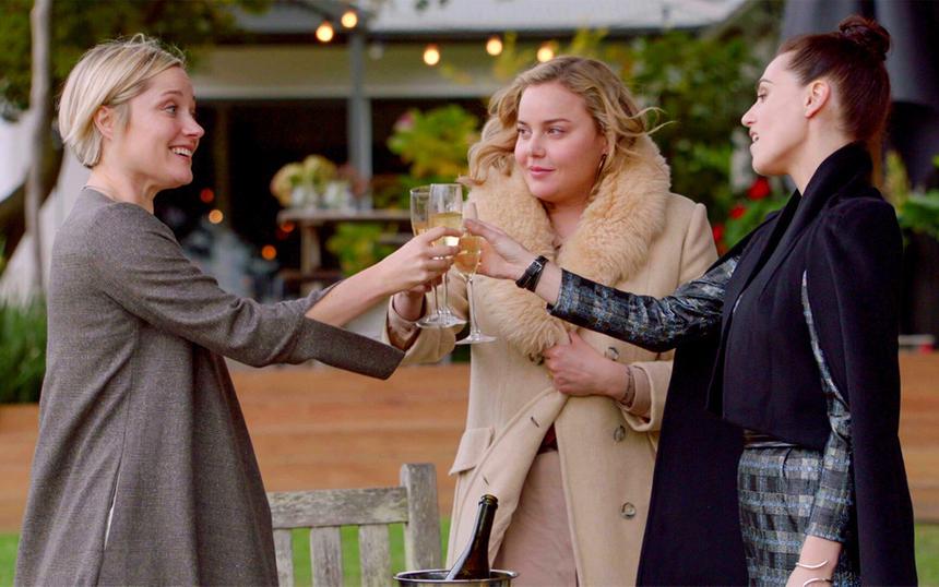 Сериал «Тайные дела подружек невесты»