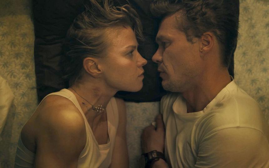 Лучшие сериалы с участием Артема Быстрова