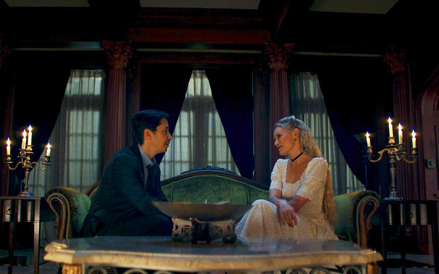 Джастин Лонг и Кейт Босуорт в фильме «Дом тьмы»