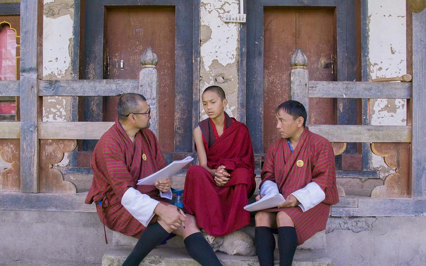 Кадр из фильма «Агент счастья», 2024