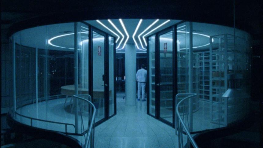 Кадр из фильма «Похвала тени»