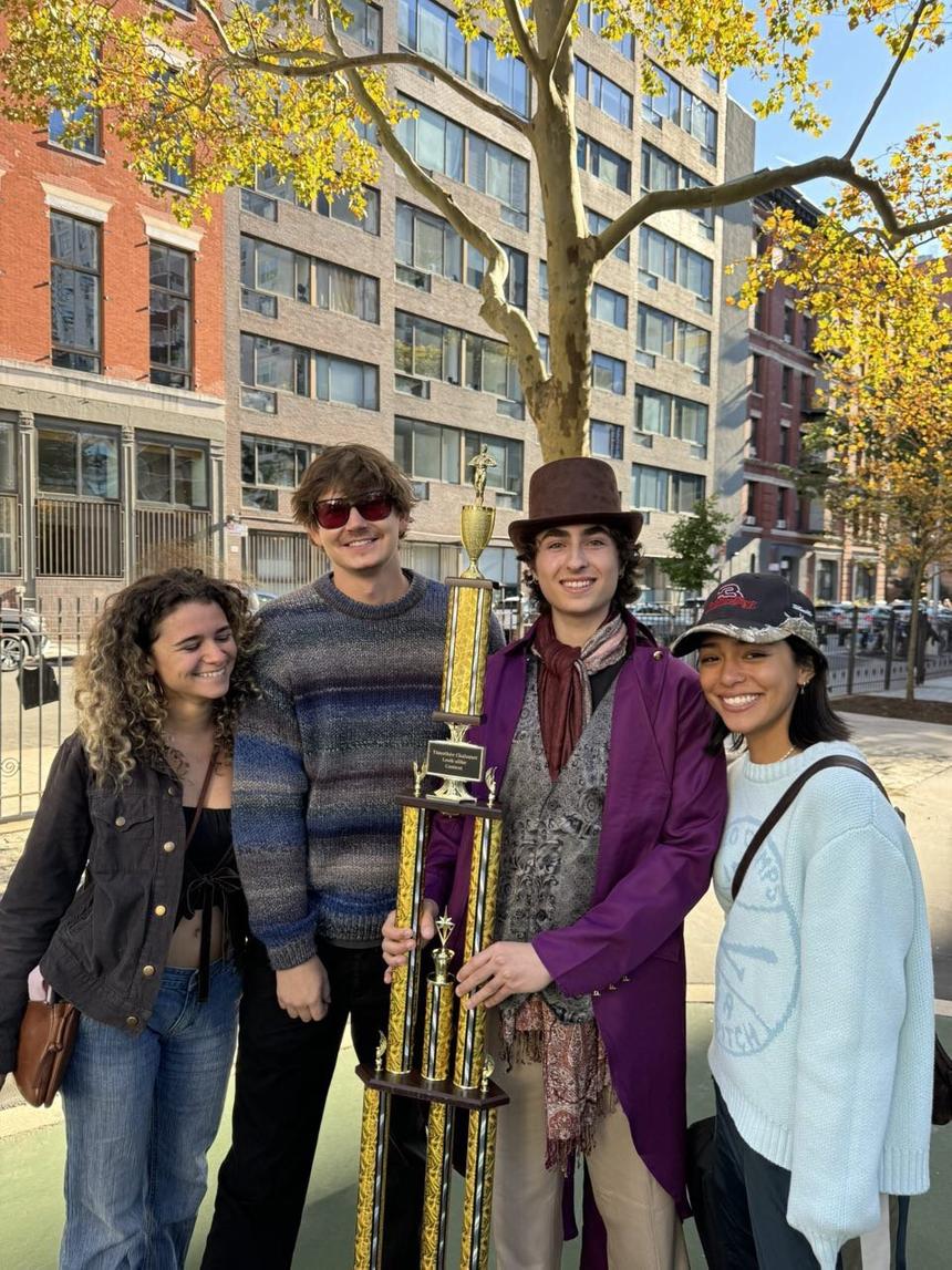 Тимоти Шаламе посетил конкурс собственных двойников в Нью-Йорке