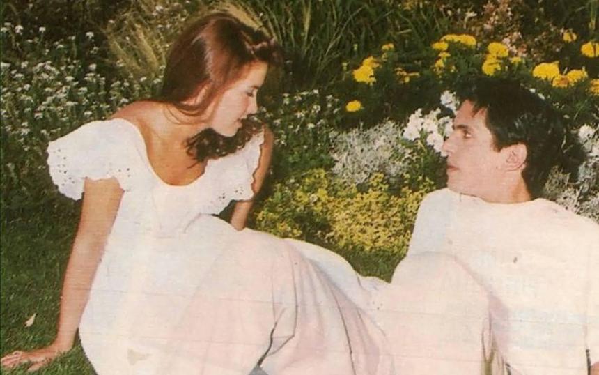 Кадр из сериала «Богатые и знаменитые»