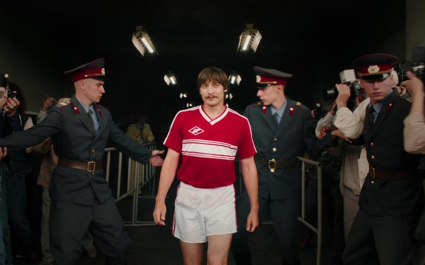 Кадр из фильма «Федя. Народный футболист»