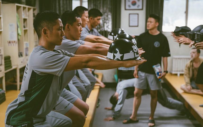 Кадр из дорамы «Охотник за дезертирами»