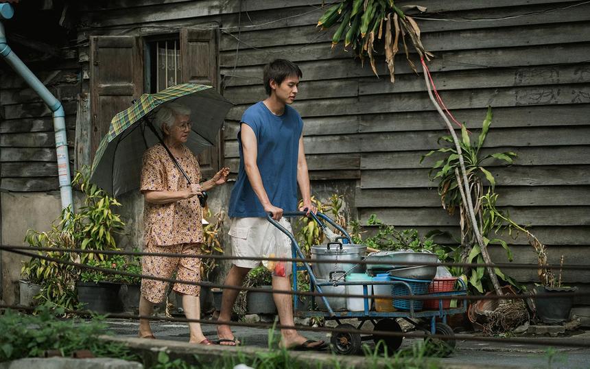 Кадр из фильма «Бабушка на миллион»