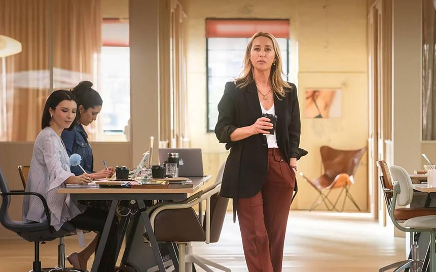 Кадр из сериала «Женский форум»