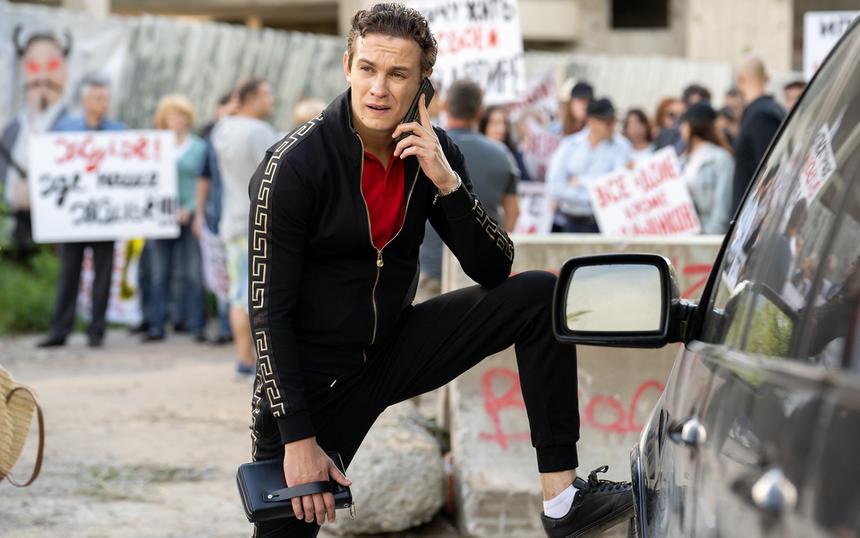 Кадр из фильма «Отчаянные дольщики»