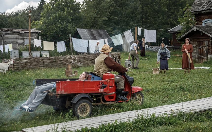 Кадр из фильма «Нейробатя»