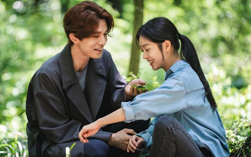 Кадр из корейского сериала «История девятихвостого лиса»