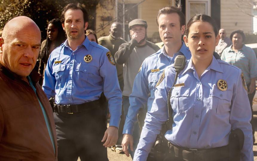 Кадр из сериала «Под куполом»