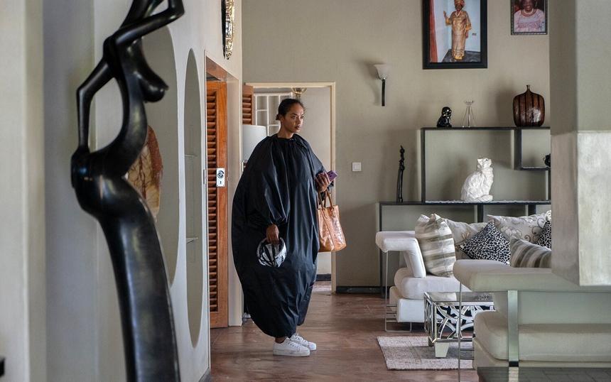 Кадр из фильма «Как я стала птицей»