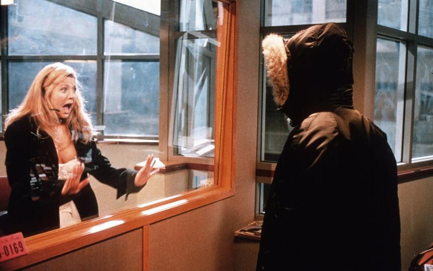 Кадр из фильма ужасов «Городские легенды»