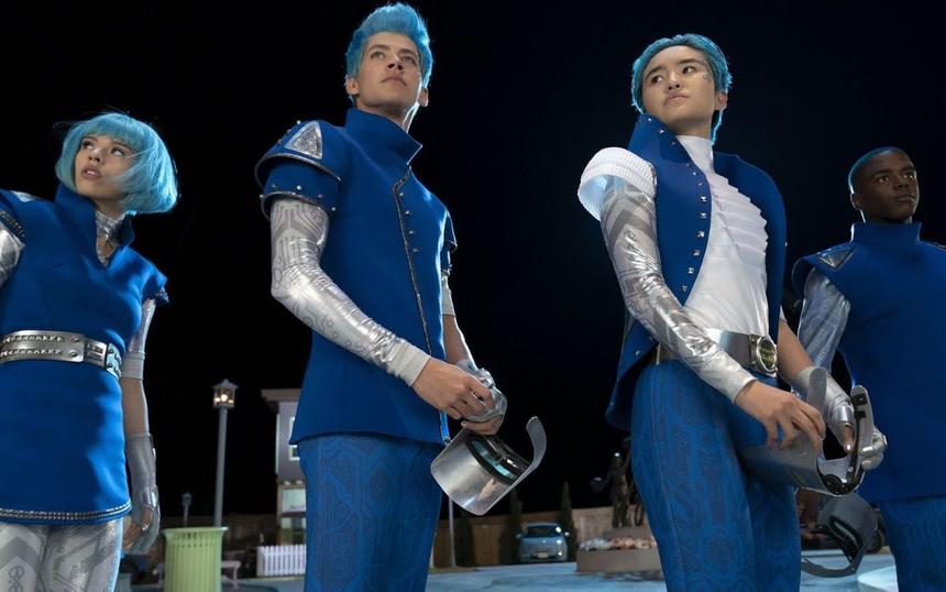 «З-О-М-Б-И 3»