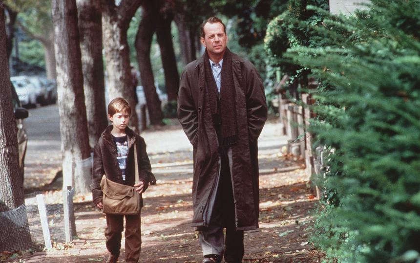 Кадр из фильма «Шестое чувство»