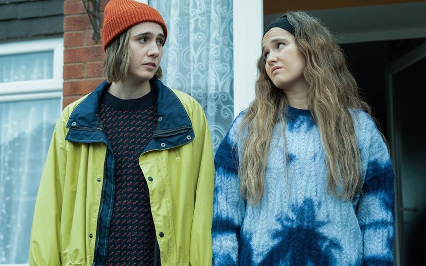 Кадр из сериала «Эти храбрые девочки»