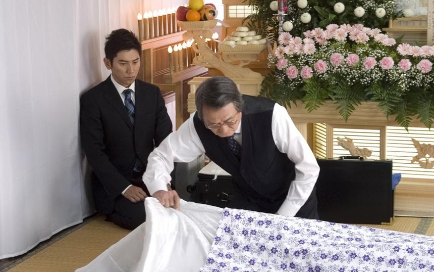 Топ современных японских фильмов: «Ушедшие»