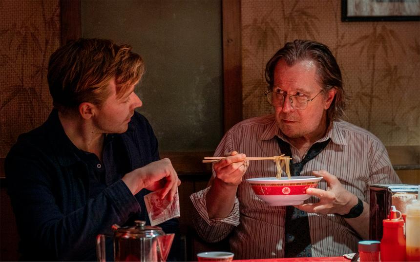 Сюжет всех сезонов «Медленных лошадей»