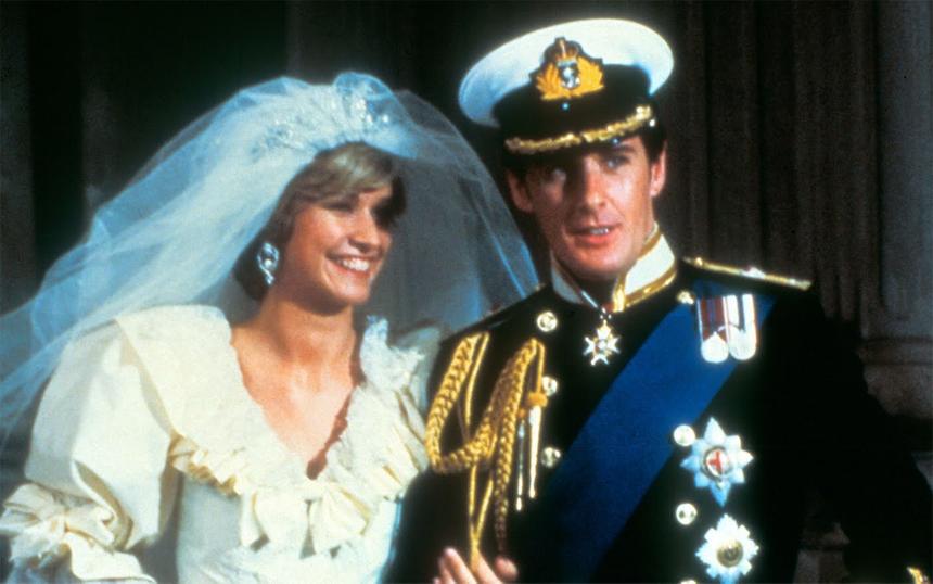 «Чарльз и Диана: Королевская история любви»