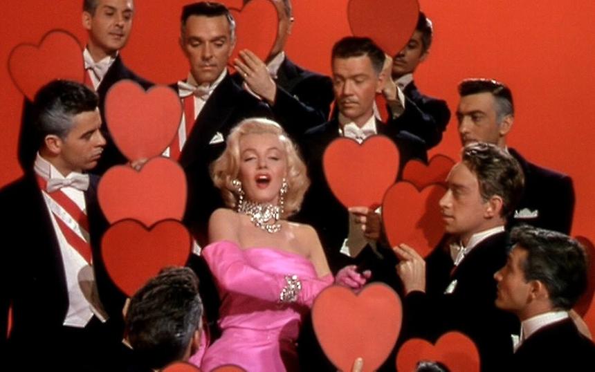 «Джентльмены предпочитают блондинок»