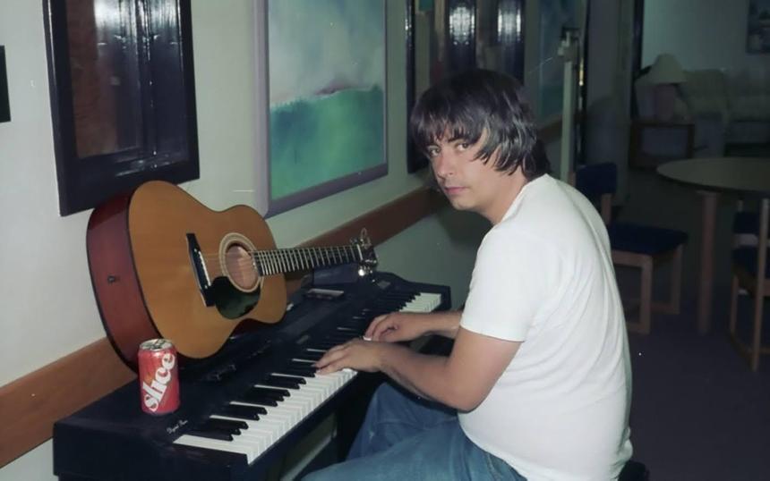 «Дьявол и Дэниэл Джонстон»