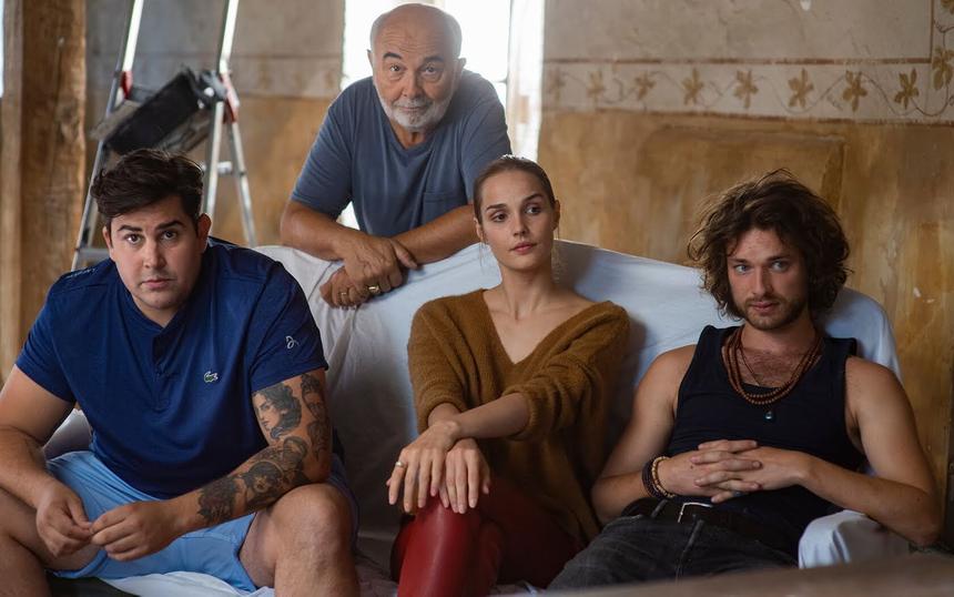 Комедия «Мажоры на мели»