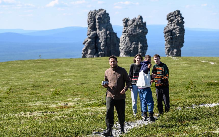 Рецензия на сериал «Никто не знает про Маньпупунёр»