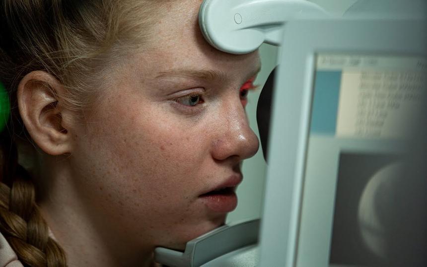 Сериал «Алиса не может ждать»