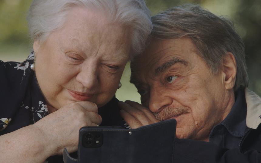 «Двое в одной жизни, не считая собаки»