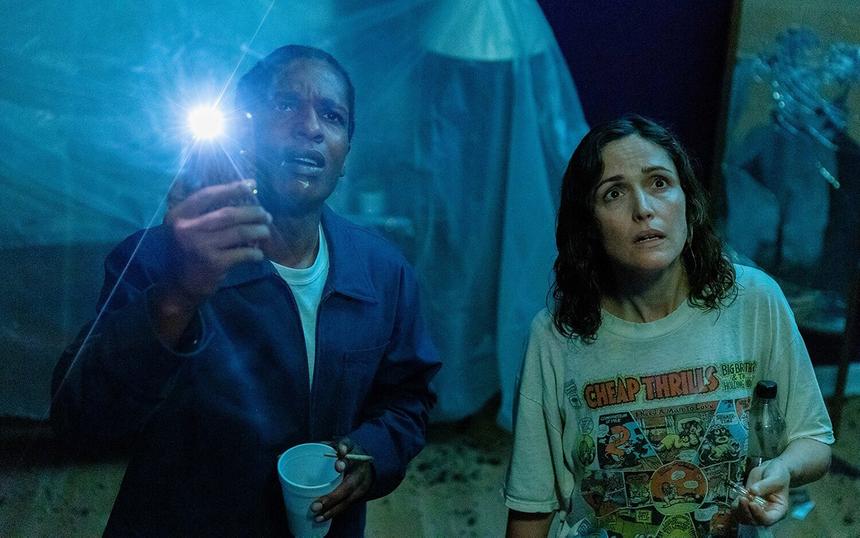 Я бы тебя пнула, если бы могла‎» (2025)