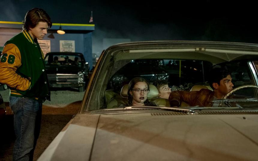 «Страшные истории для рассказа в темноте»