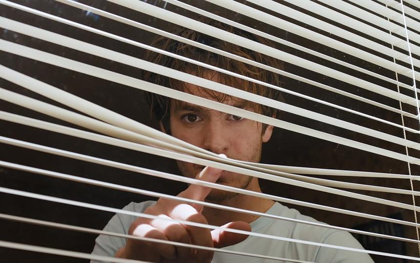 «Под Сильвер-Лэйк»