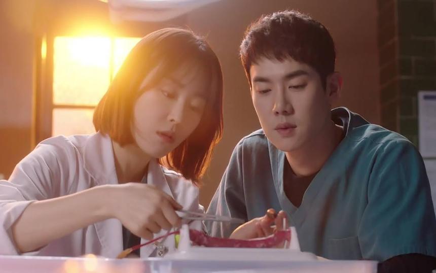 «Учитель Ким, доктор Романтик»