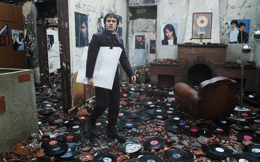 Кадр из фильма «Наука сна»