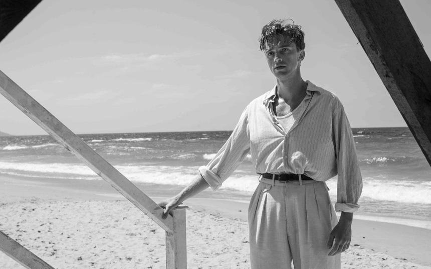 Рецензия на фильм «Посторонний»