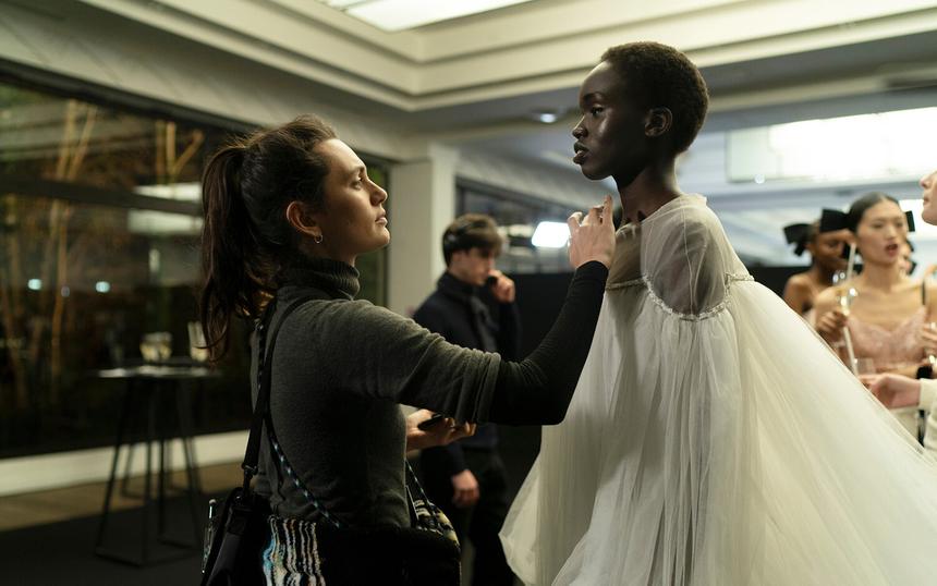 Каким получился фильм «Кутюр»