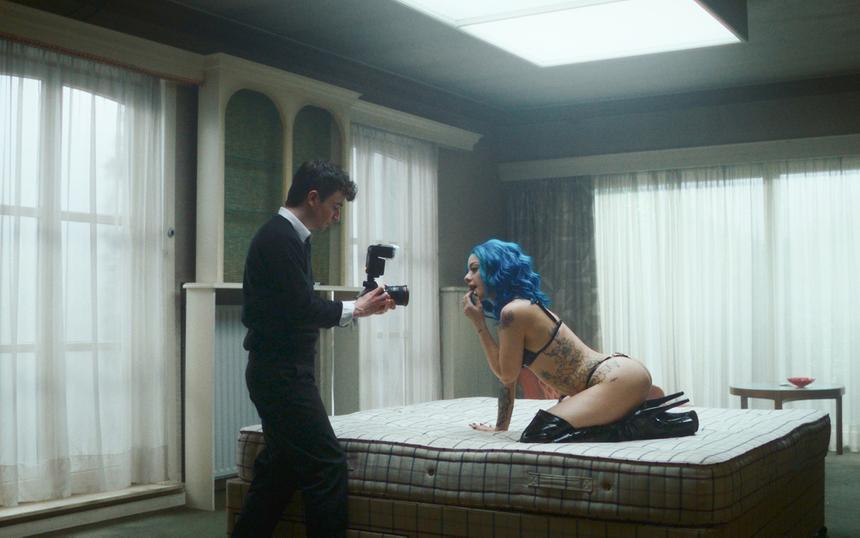 «По-настоящему голый»