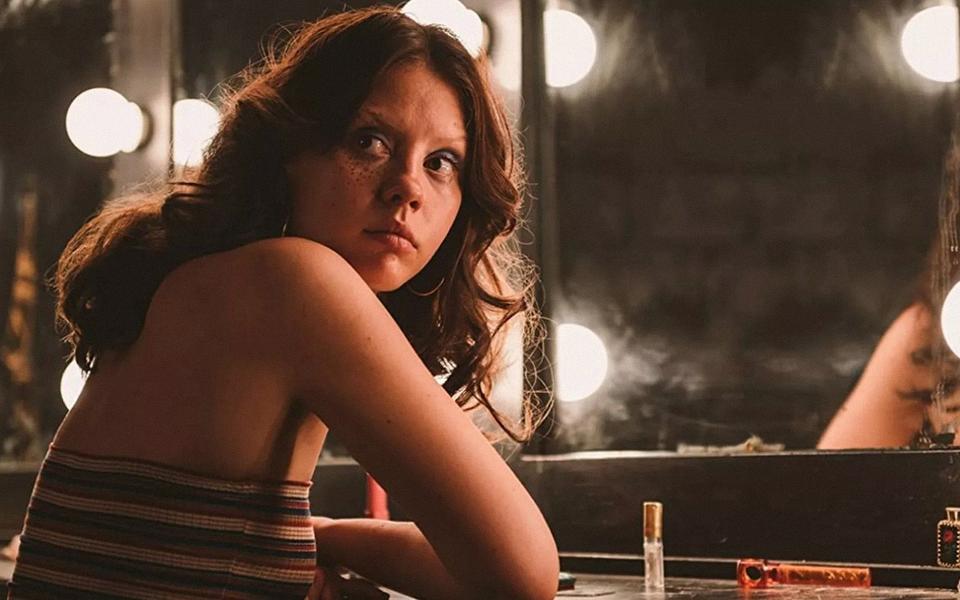 «Под маской: Восхождение Лесли Вернона»