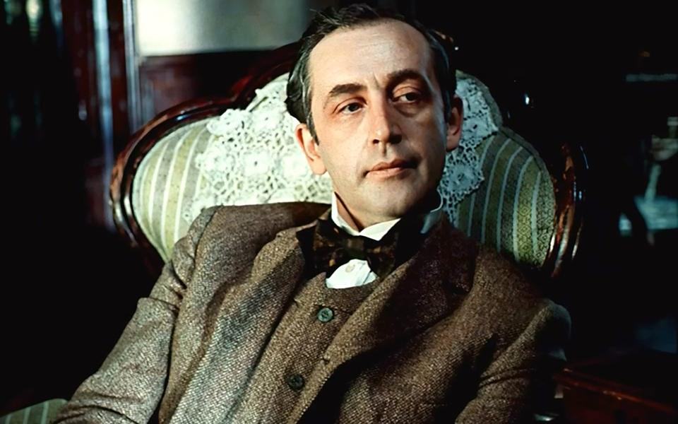 Василий Ливанов в роли Шерлока Холмса